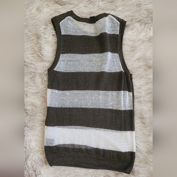 360 Sweater Tank - Picture 6 of 9